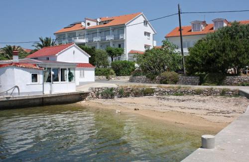 Barbat na Rabu House | Apartments and rooms with parking space Barbat, Rab - 5070