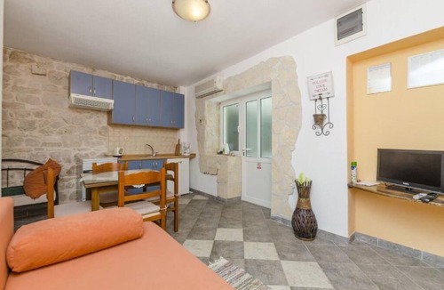 Slatine Apartment | Apartments Anita (45751-A1) - Slatine (Ciovo)