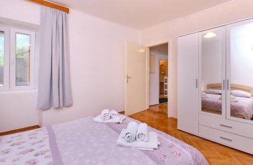 Veli Losinj Apartment | Apartments Antonella