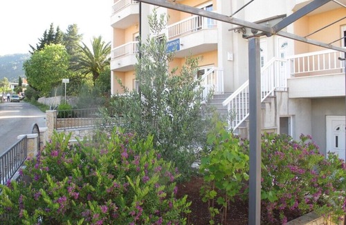 Stari Grad Apartment | Apartments Antonija, (12169), Stari Grad, hr