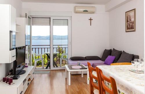 Lokva Rogoznica House | Apartments Blaženka