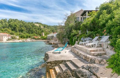 Donje Selo Apartment | Apartments by the sea Cove Donja Kruscica - Donja Krusica, Solta - 11146
