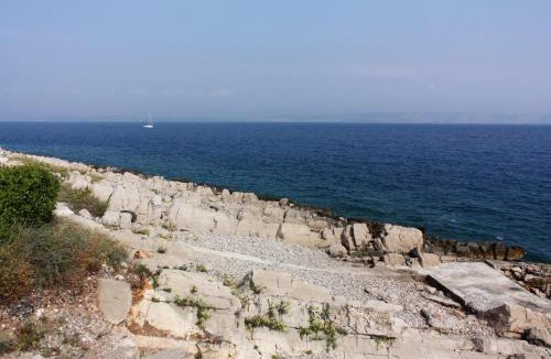 Donje Selo Apartment | Apartments by the sea Cove Donja Kruscica - Donja Krusica, Solta - 12418