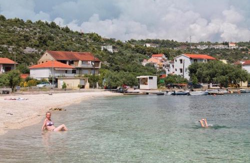 Poljica Apartment | Apartments by the sea Poljica, Trogir - 12653