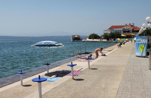 Selce Apartment | Apartments by the sea Selce, Crikvenica - 22726