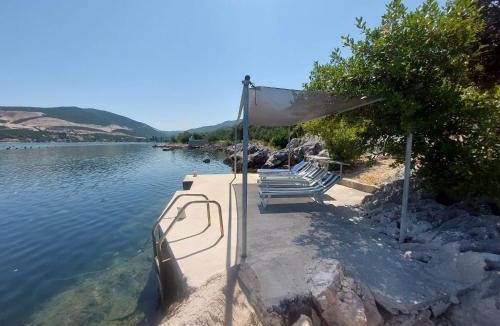 Putnikovic Apartment | Apartments by the sea Zuronja, Peljesac - 13202