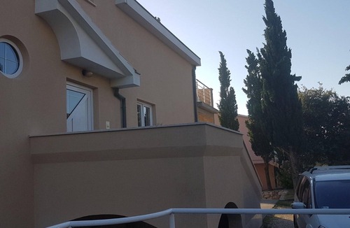 Lopar Apartment | Apartments Danijela & Vlado - One Bedroom Apartment with Balcony and Garden View