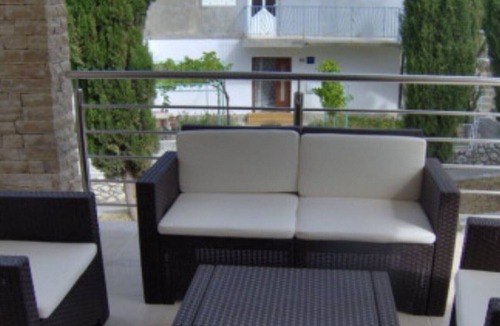 Lopar Apartment | Apartments Danijela & Vlado - One Bedroom Apartment with Balcony and Garden View