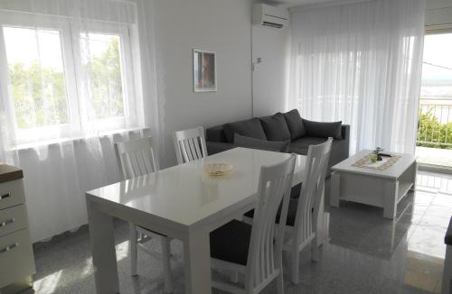 Smrika Apartment | Apartments Diana