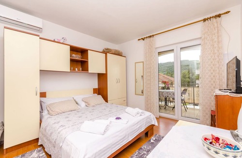 Stari Grad Apartment | Apartments Emmas Studio