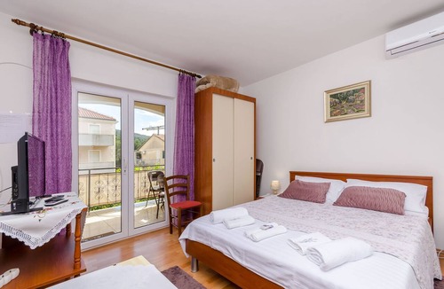 Stari Grad Apartment | Apartments Emmas Studio