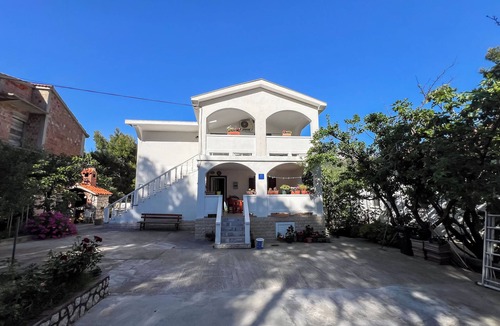 Mundanije Apartment | Apartments Franjo (97144-A2) - Mundanije