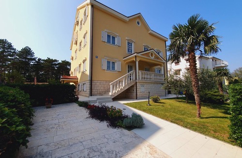 Jadranovo Apartment | Apartments Villa Anne (81411-A4) - Jadranovo (Crikvenica)