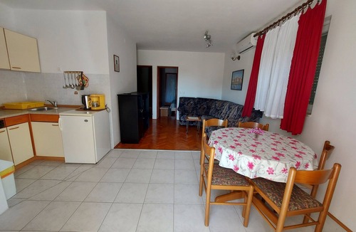 Jadranovo Apartment | Apartments Franjo (80861-A2) - Jadranovo (Crikvenica)
