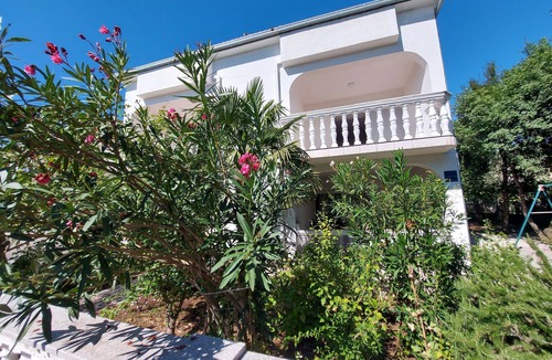 Jadranovo Apartment | Apartments Franjo (80861-A2) - Jadranovo (Crikvenica)