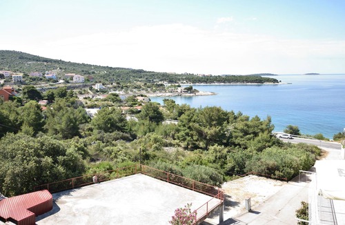Primosten Burnji Apartment | Apartments Jurkic (78001-A6) - Dolac