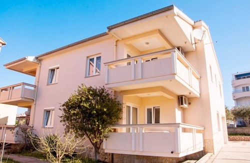 Novalja Apartment | Apartments Karolina, (16290), Novalja, hr