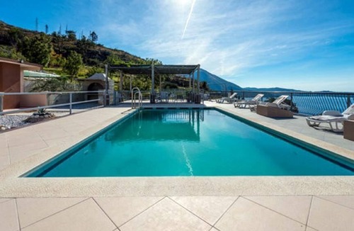 Zavrelje Apartment | Apartments Klis -Studio Apartment with Terrace - 2 (D)