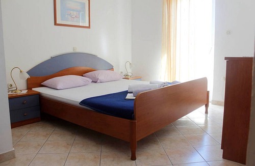 Zubovici Apartment | Apartments Ljubica (90181-A3) - Metajna - island Pag