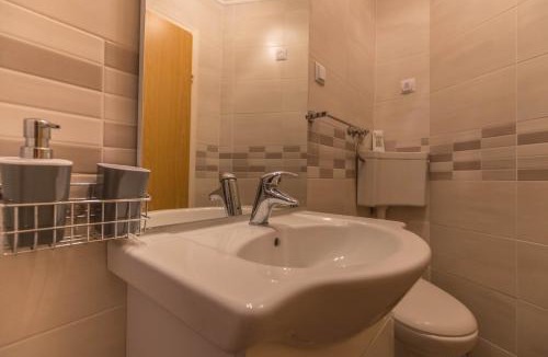Jadranovo Apartment | Apartments Lapis