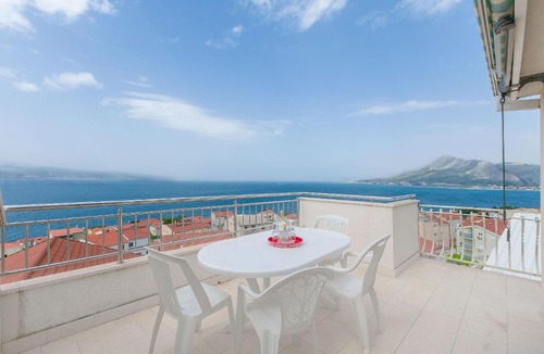 Tice Apartment | Apartments Luca