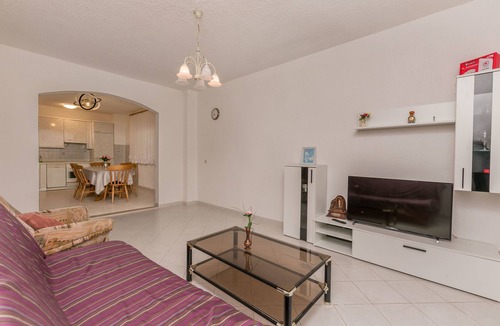 Tice Apartment | Apartments Luca