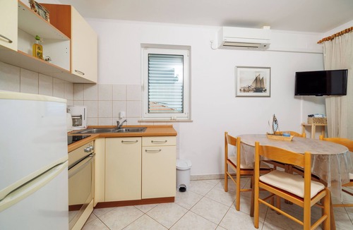 Banjol Apartment | Apartments Marijana (86991-A2) - Banjol - island Rab