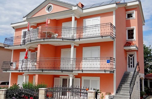 Malinska Apartment | Apartments Marica, (15804), Malinska, hr