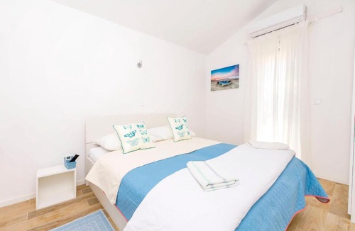 Duce Apartment | Apartments Mir