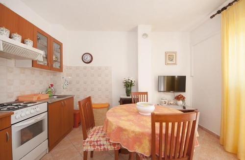 Splitska Apartment | Apartments Mira