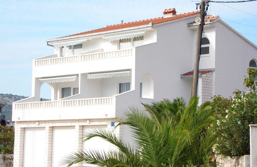 Vinisce Apartment | Apartments Mirko, (11848), Vinišće, hr