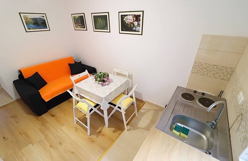 Polace Apartment | Apartments Nodilo - Comfort One Bedroom Apartment with Balcony and Sea View (Apt 3)