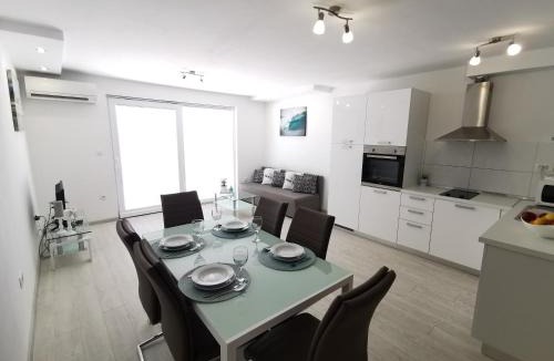 Tice Apartment | Apartments Rita Nemira