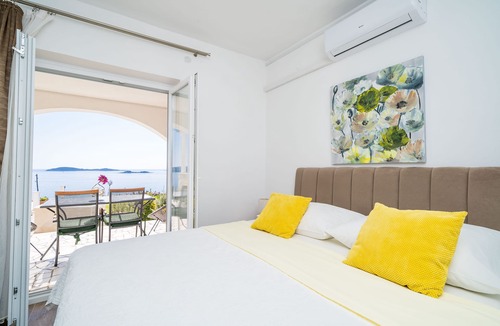 Zupa dubrovacka House | Apartments Sandito-Double Room with Terrace and Sea View