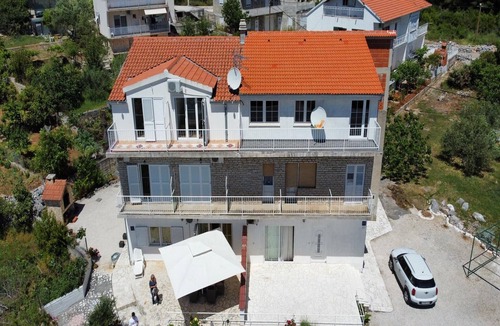 Poljica Apartment | Apartments Semafor - One Bedroom Apartment with Terrace and Sea View A3