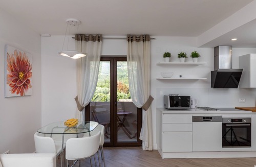 Celopeci Apartment | Apartments Setemana - Superior Two Bedroom Apartment with Balcony and Swimming Pool