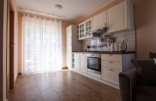 Cvetkovic Apartment | Apartments Slavek - One Bedroom Apartment with Balcony