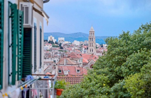Split Apartment | Apartments Slavica, (14202), Split, hr