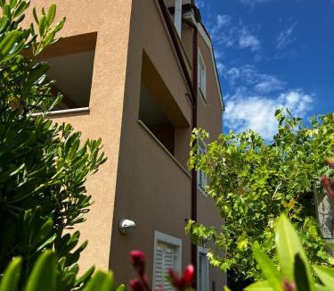 Martinscica Apartment | Apartments Tamaris