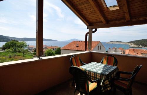Martinscica Apartment | Apartments Tamaris