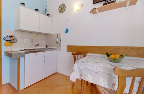 Miholascica Apartment | Apartments Tasha (94051-A1) - Stivan