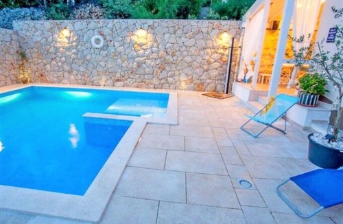 Novi Vinodolski Apartment | Apartments Tatjana, (15270), Novi Vinodolski, hr