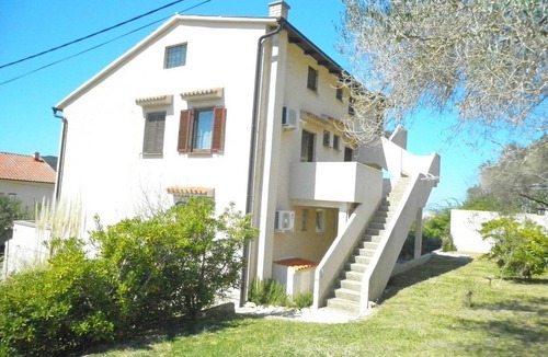Supetarska Draga Apartment | Apartments Vesna, (14686), Supetarska Draga, hr