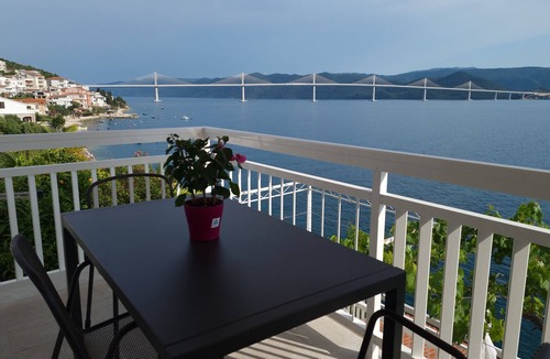 Komarna Apartment | Apartments Vesna (49191-A1) - Komarna (Klek)