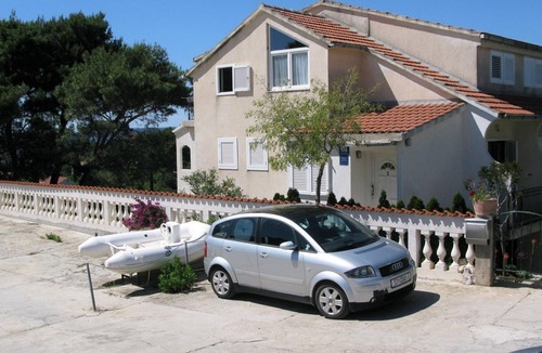 Maslinica Apartment | Apartments Vesna (98341-A1) - Maslinica
