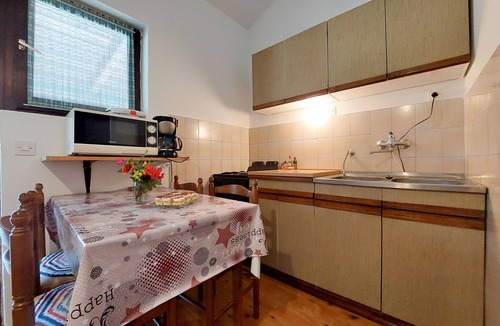 Krk Apartment | Apartments Vilim (60101-A2) - Pinezici