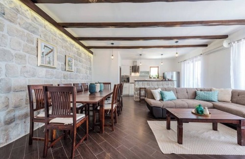 Mlini Villa | Apartments Villa Made 4U Deluxe Four Bedroom Apartment with Terrace and Sea View