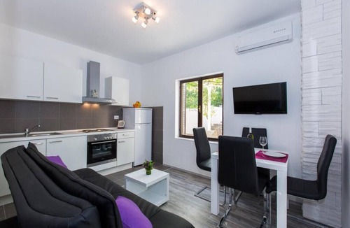 Rozat Apartment | Apartments Villa Roza