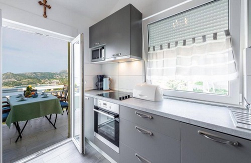 Zavrelje Apartment | Apartments Villa Soleil - Superior Two Bedroom Apartment with Balcony and Sea View
