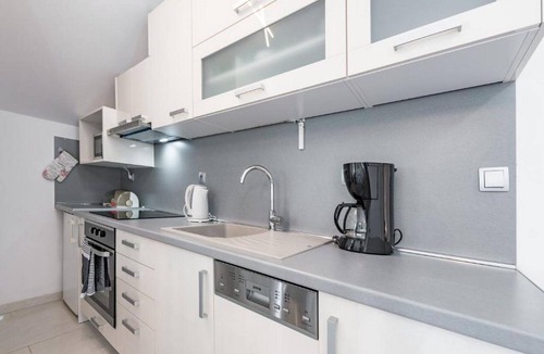 Zavrelje Apartment | Apartments Villa Soleil - Two Bedroom Apartment with Balcony with Sea View